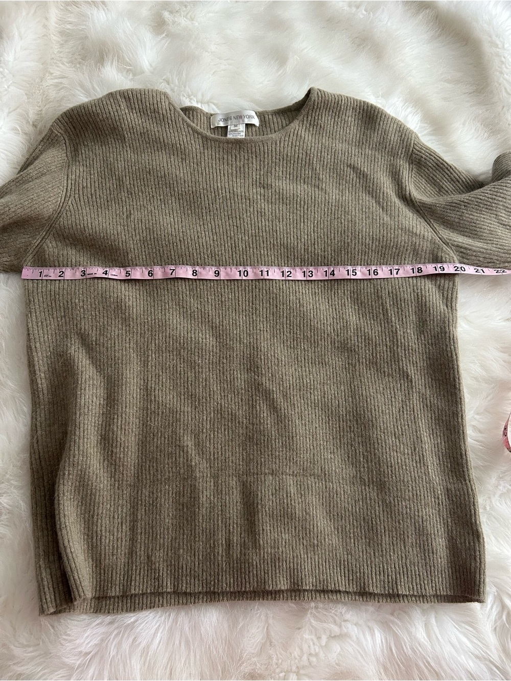 Lambswool and Angora Jones New York sweater - Picture 4 of 6